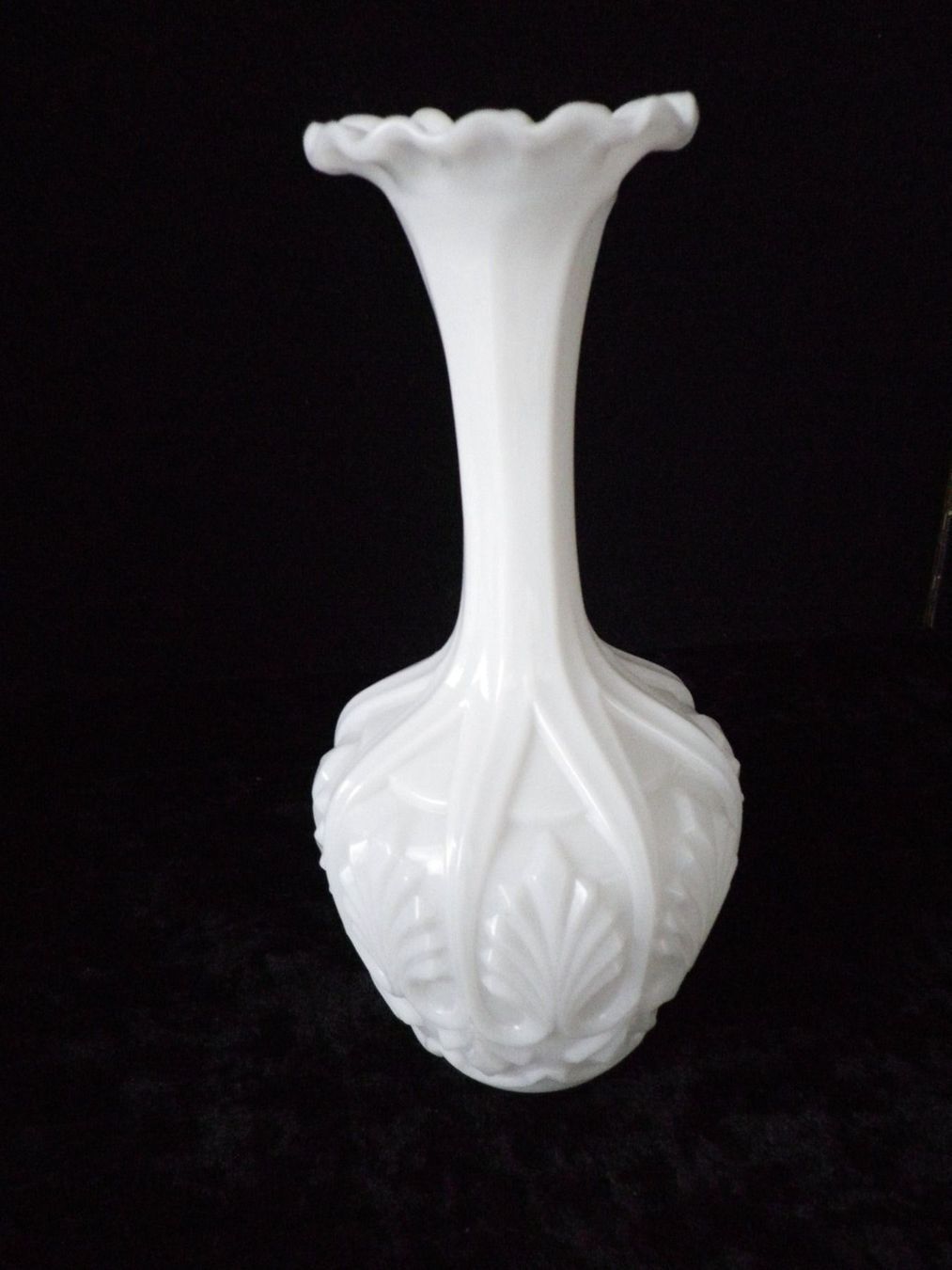 Vasi & Recipienti: Weisse Opaline-Vase antik – Usato da Reinach BL venduto da Annodomini 3