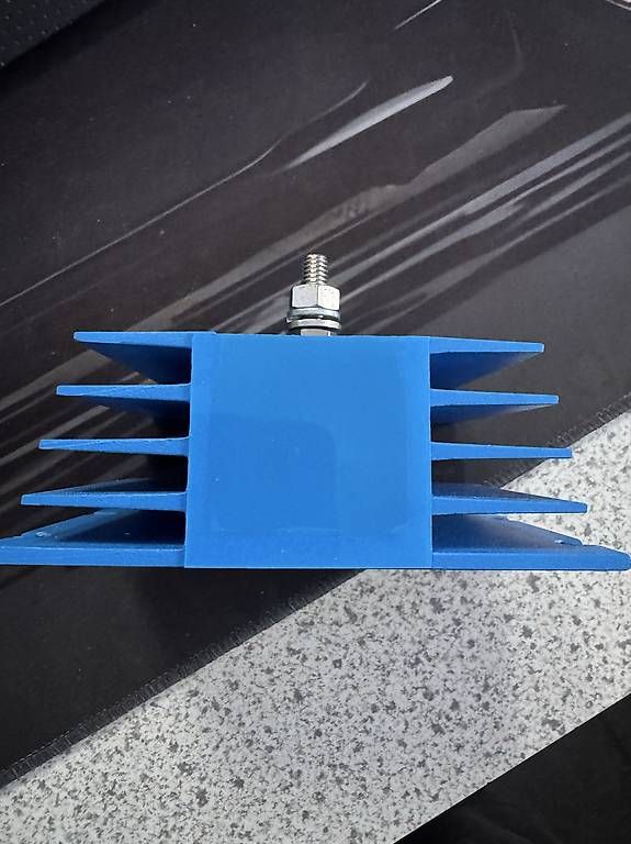 Componenti elettronici: Victron Diode Battery Combiner – Nuovo e nell'imballaggio originale da Wengi b. Frutigen venduto da Tomaeg0 1