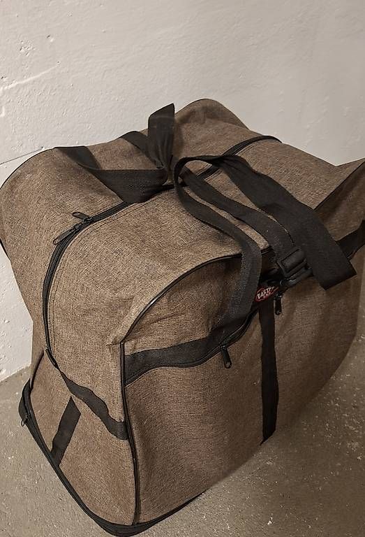 Borse: Reisetasche Eastpak – Usato da Bern venduto da ANIP 1