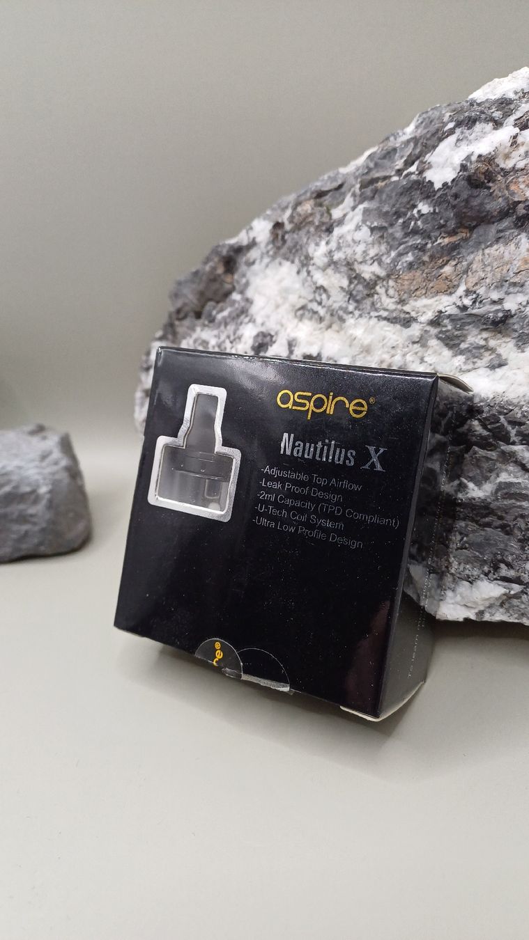 Aspire Altri Prodotti per fumatori: Aspire Nautilus X (Black) – Nuovo (secondo la descrizione) da Kloten venduto da Epoxygalaxy.ch