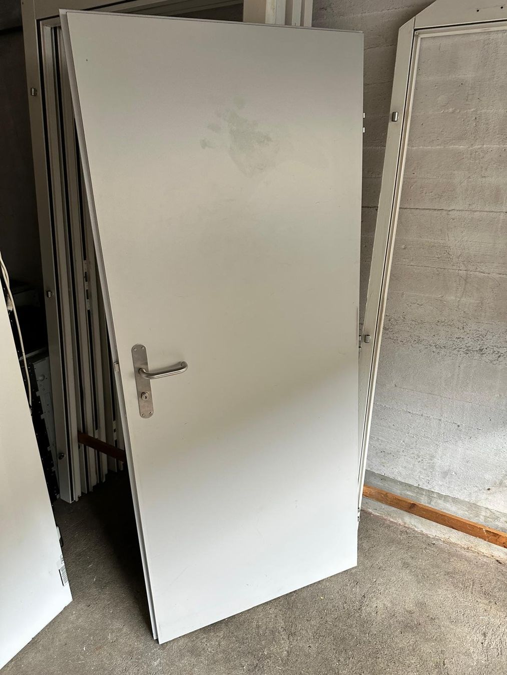 Portes: Kellertüre mit Rahmen – D'occasion à Spreitenbach par Space_X 2