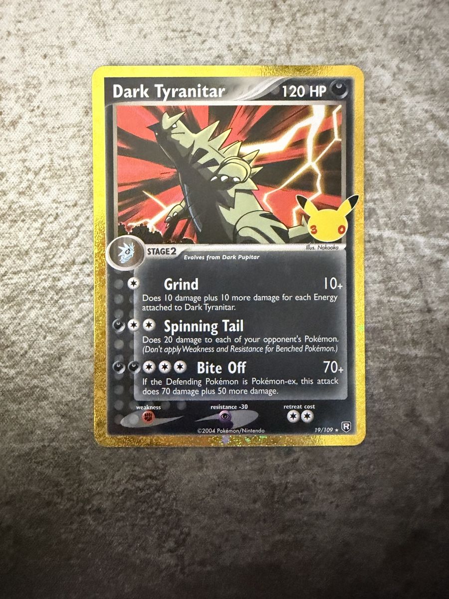 Pokémon Carte collezionabili: Pokemon Dark Tyranitar 30th Anniversary – Nuovo (secondo la descrizione) da Basel venduto da ray.alround