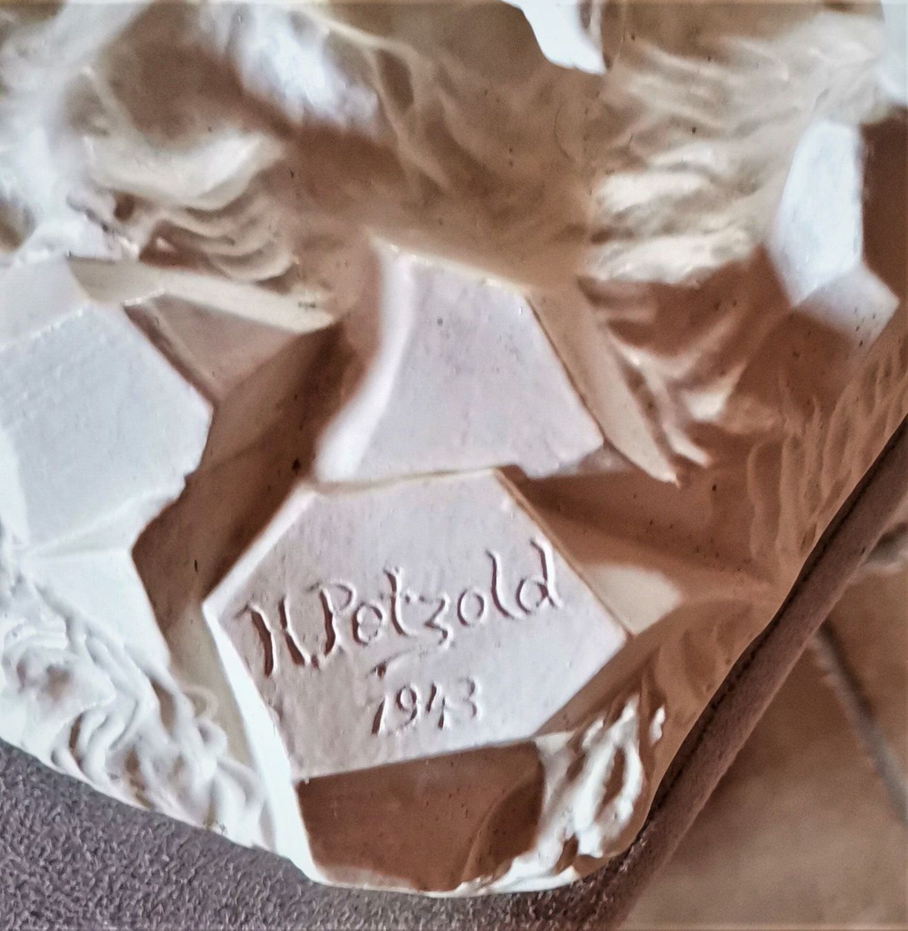 Skulpturen & Statuen: Löwenpaar aus Gips von 1943 – Gebraucht aus Mund von Happy_trader 1