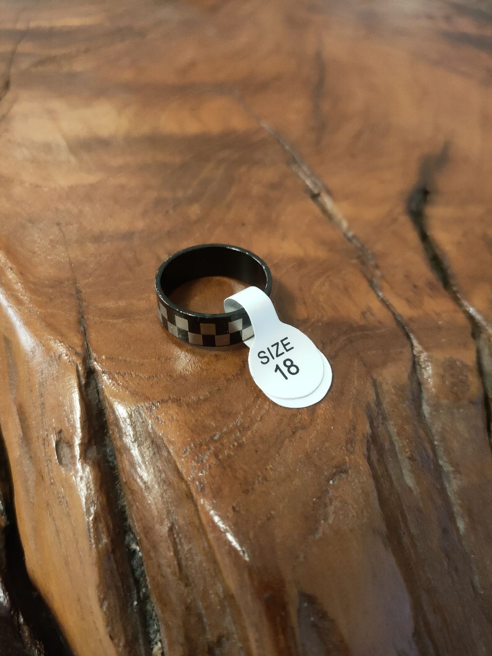 Anelli: Schicker Schachbrett-Ring, Grösse 18, Neu – Nuovo e nell'imballaggio originale da St. Erhard venduto da Lauko123 1