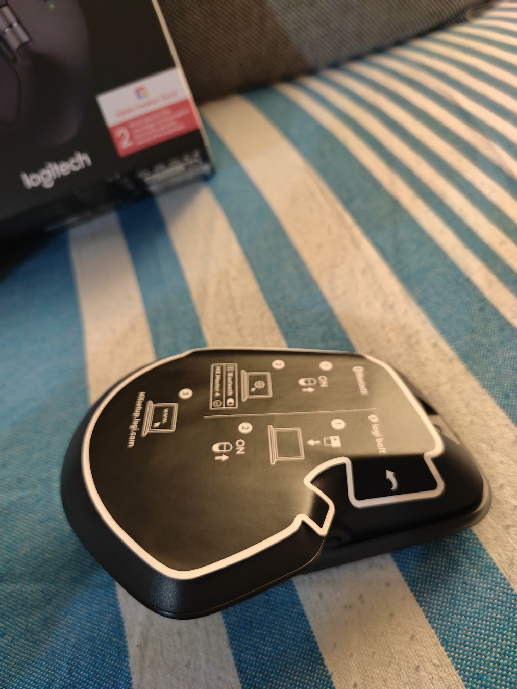 Logitech Mouse: Logitech MX Master 4 Bluetooth PC Maus – Nuovo (secondo la descrizione) da Wittenbach venduto da Oepfelweihe 2