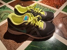 Nike Revolution 2, Gr. 36, Turnschuhe