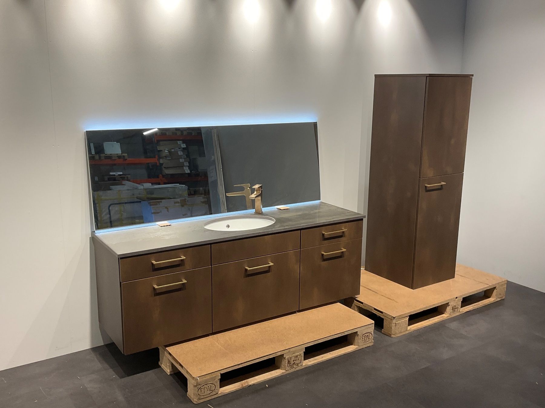 Mobili per bagno: 084 Leicht Badmöbelkombination, braun, Granit, 162cm – Nuovo (secondo la descrizione) da Derendingen venduto da Meisterstuecke