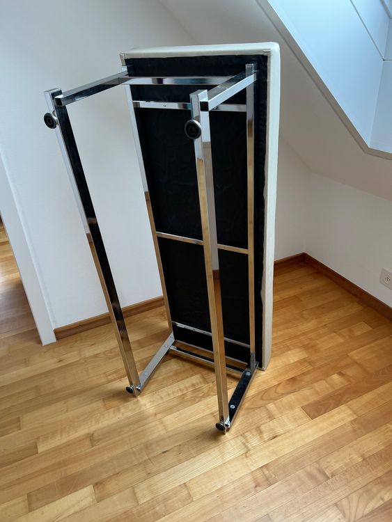Gepolsterte Bank aus Leder für Ankleidezimmer etc. Kaufen auf Ricardo