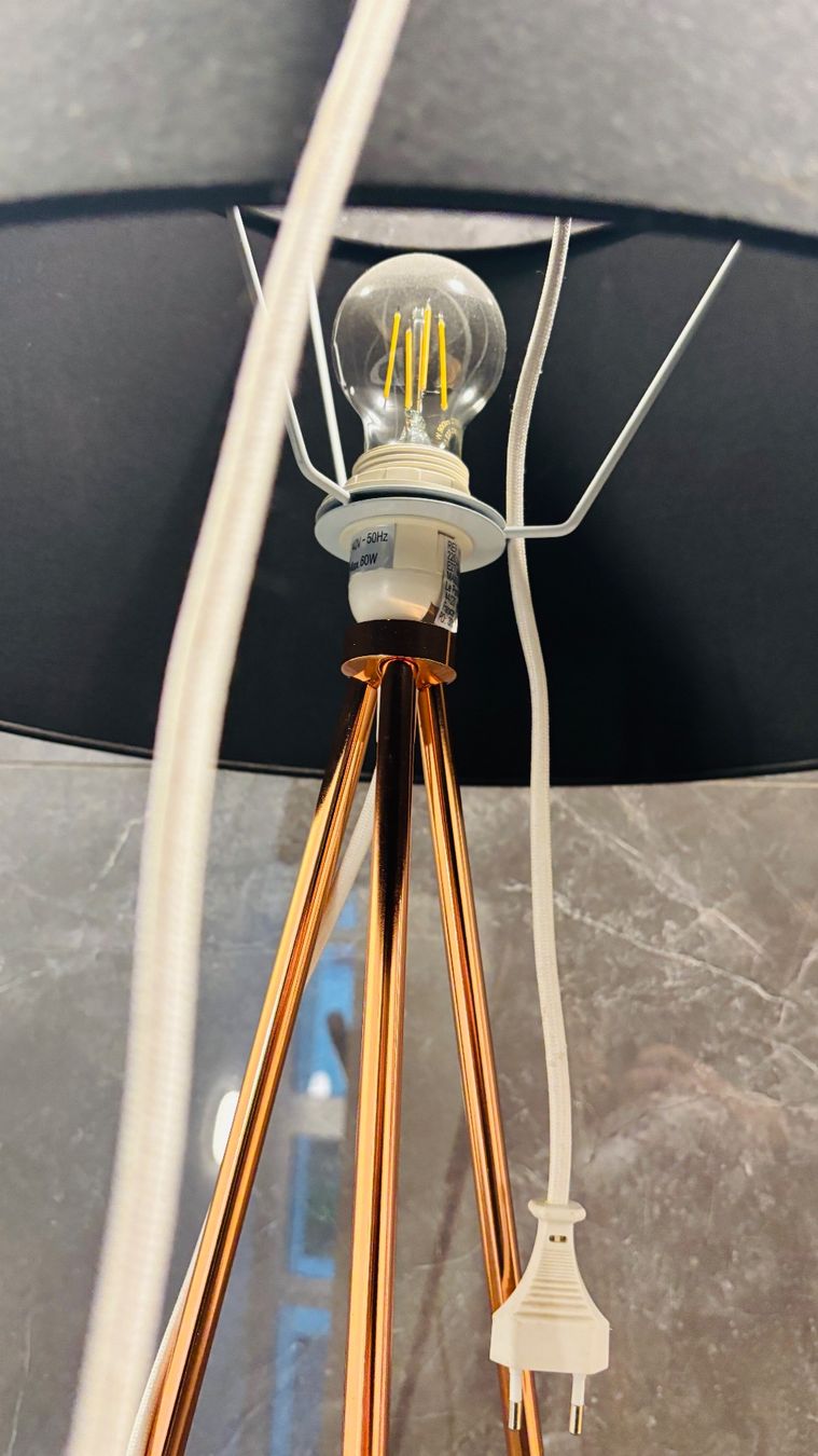 Lampes: Stehlampe Modern Design Kupfer/Schwarz – Neuf (Voir description) à Lengnau BE par 4ConsultingSolutions 2