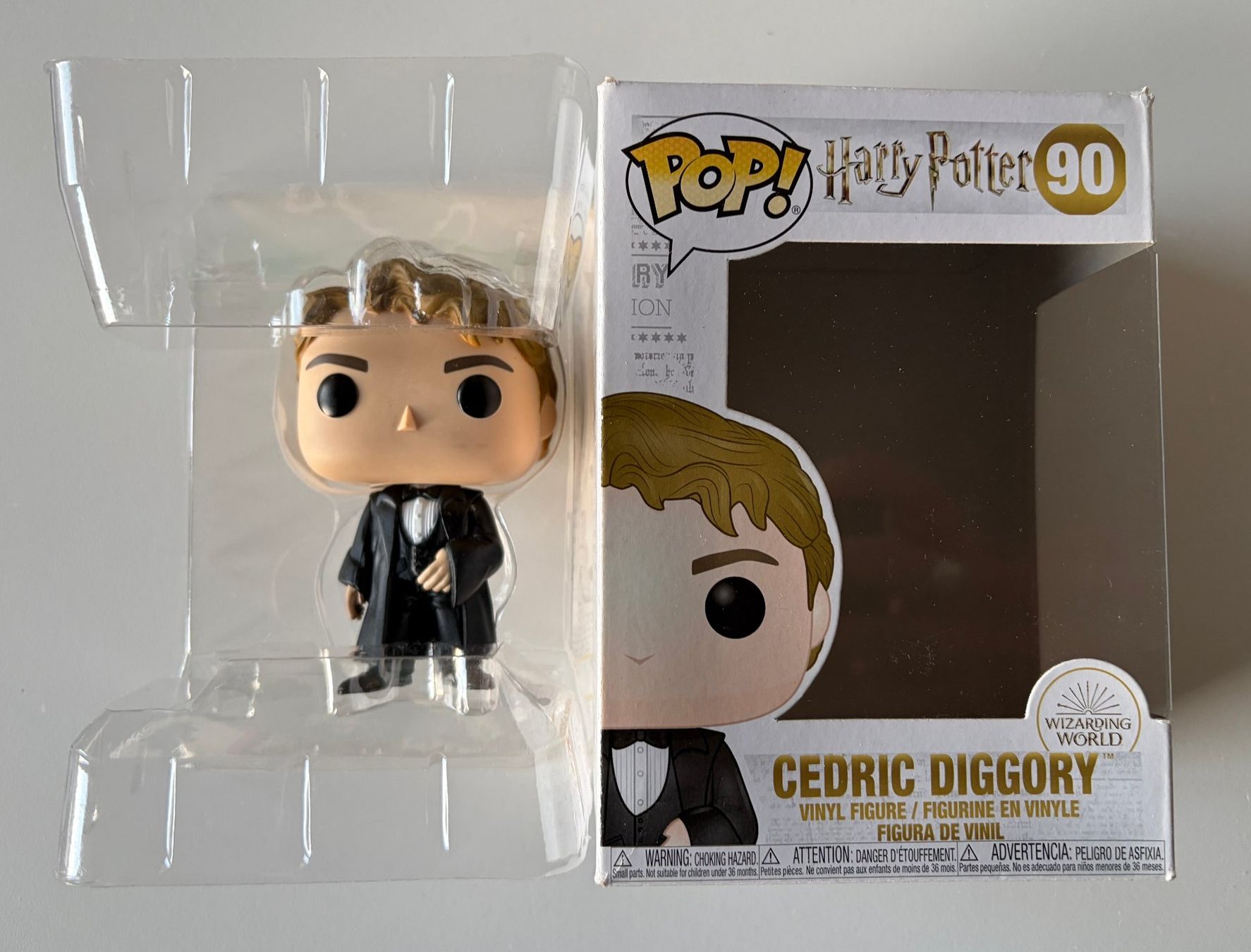 Funko Statuette: Funko Pop - Cedric Diggory - Yule Ball - 90 – Nuovo e nell'imballaggio originale da Grand-Lancy venduto da alf_8dk7 1