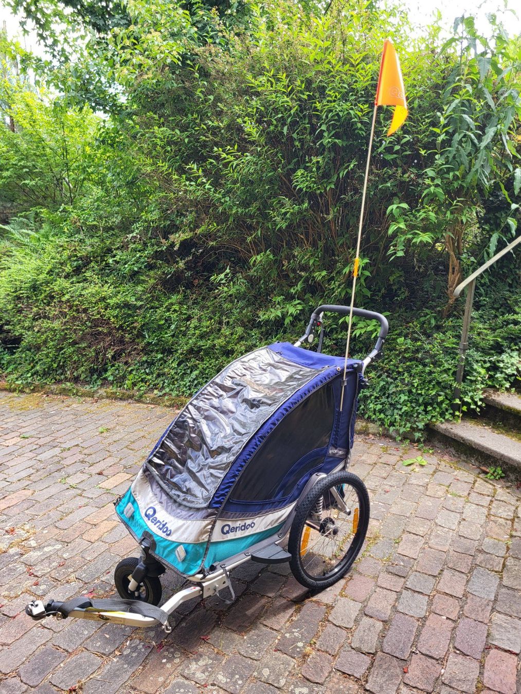 Qeridoo Anhänger: Kinderfahrradanhänger Qeridoo Sportrex 1 – Gebraucht aus Männedorf von John_M