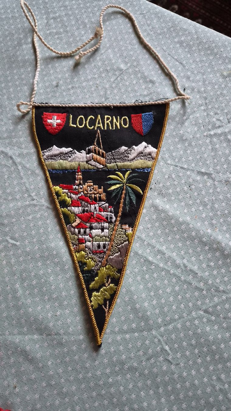 Bandiere: Locarno Wimpel Vintage  – Usato da Kölliken venduto da Upcycling-by-Mc-TAM