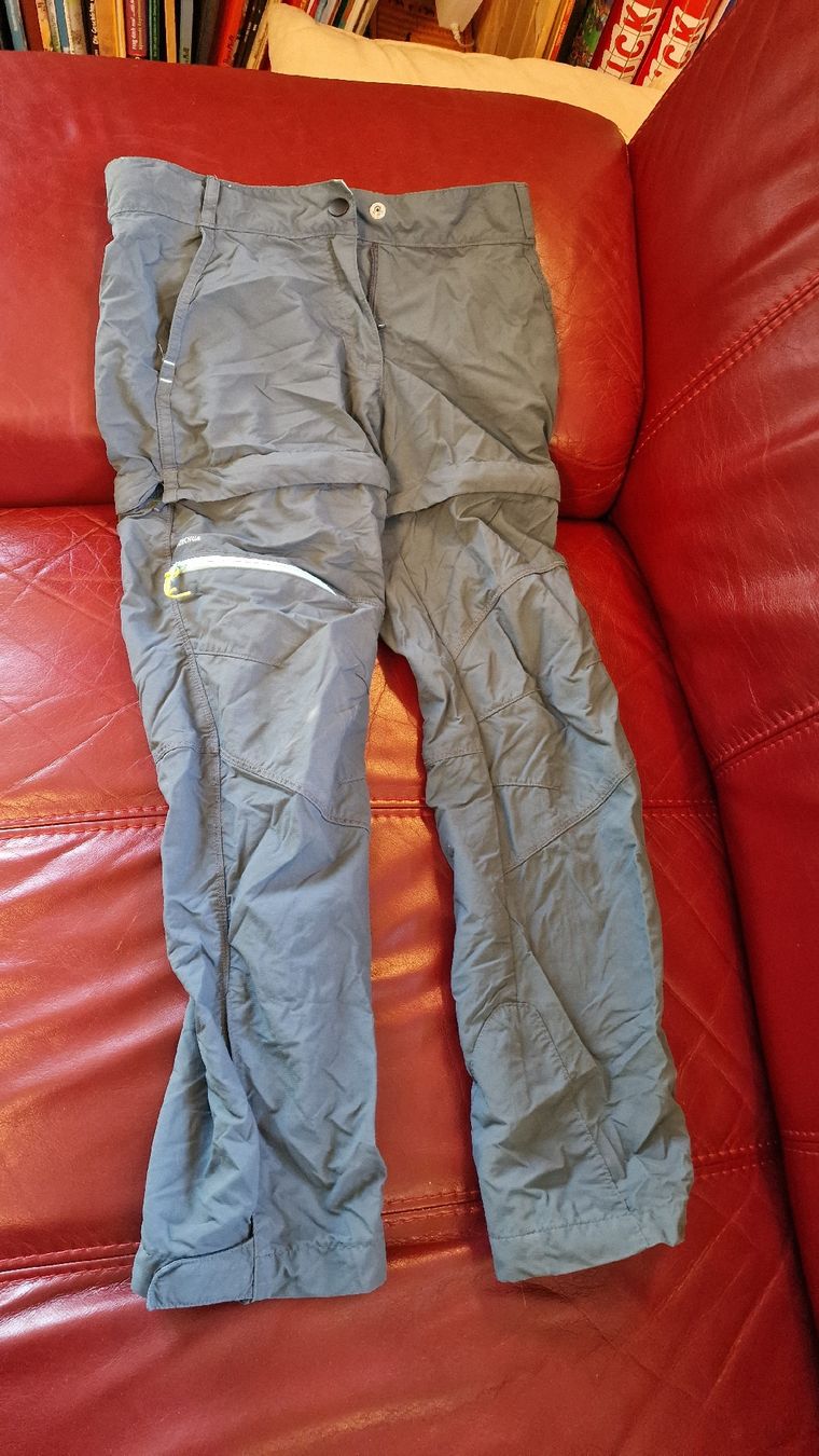 Lotti & Set di vestiti: Mädchenkleider Herbst 134/140 – Usato da Sachseln venduto da Norantima 1