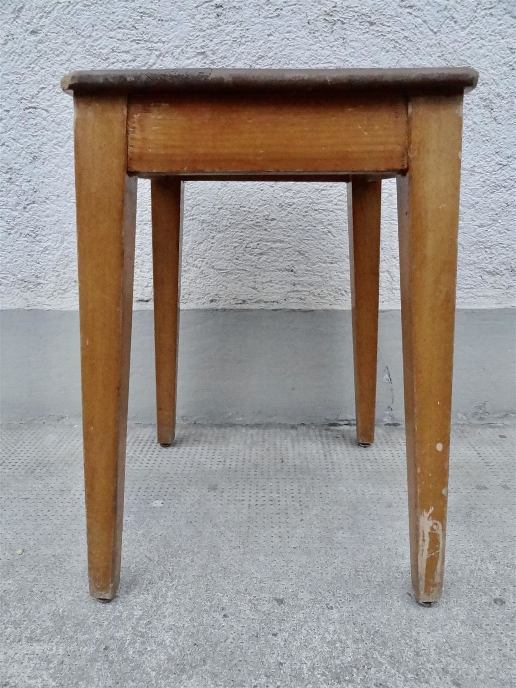 Sgabelli: Grosi's altes Taburettli Hocker Schemel – Usato da Kerzers venduto da zimmergruen 5