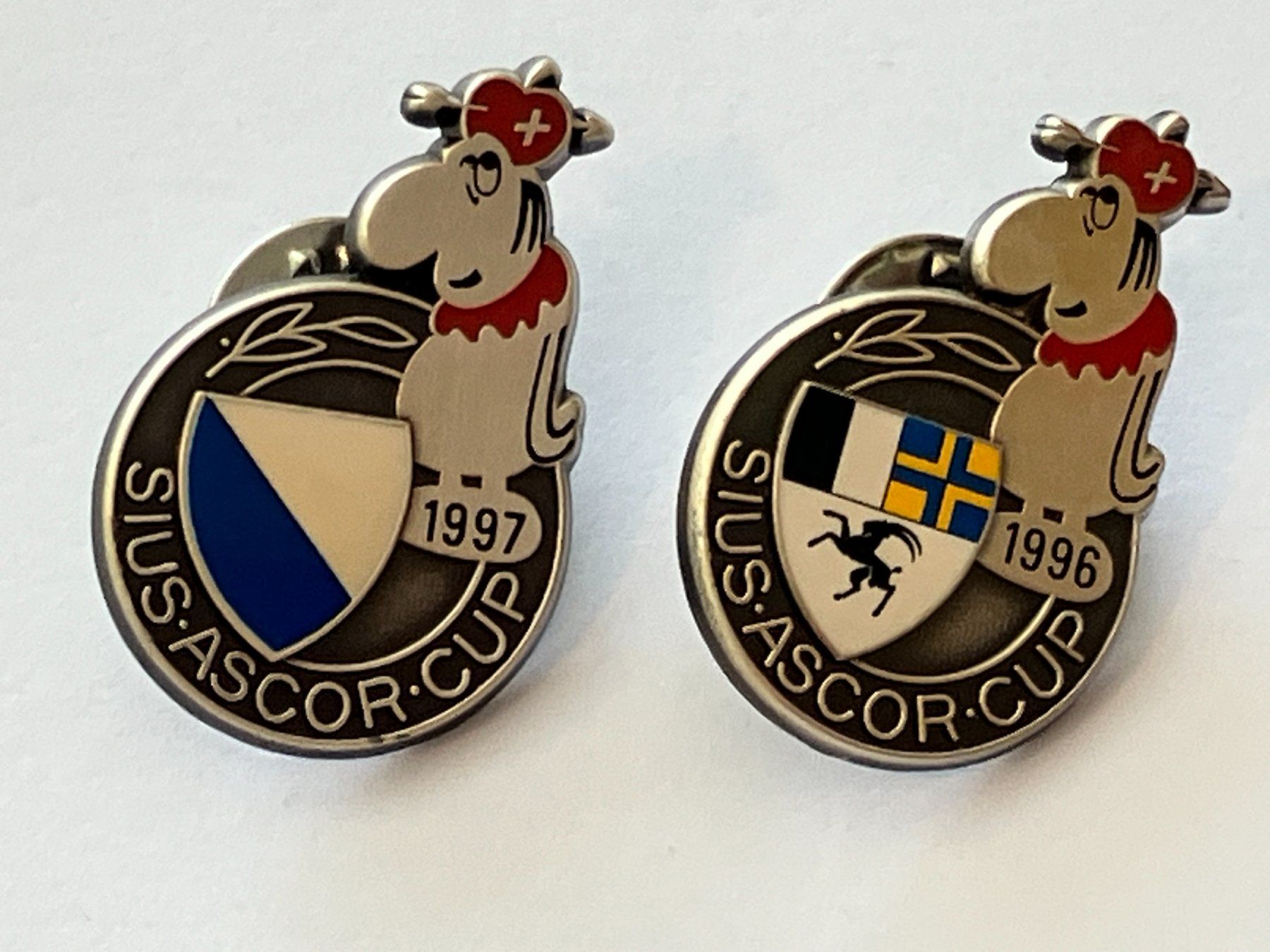 Placchette & Badge: 2 Pin SIUS ASCOR Cup 1996,1997 – Usato da Basel venduto da djwwpp