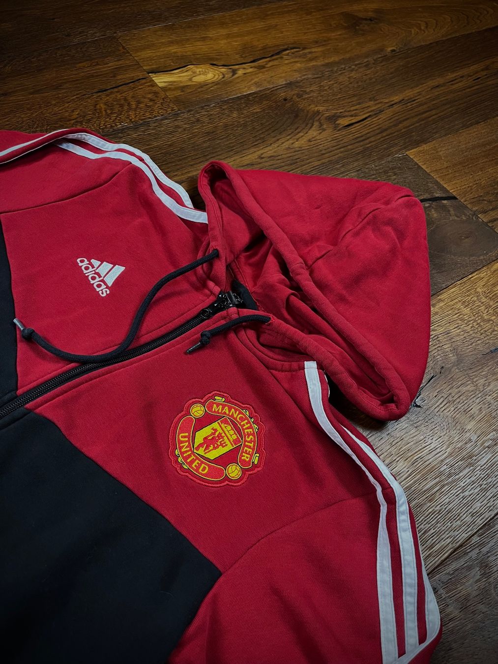 Adidas Giacche: Rote Manchester United ZIP Jacke – Usato da Lindau venduto da KT_Vintage 1