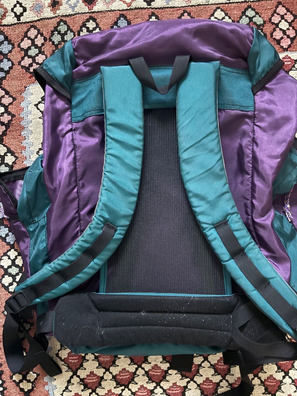 Deuter Zaini: DEUTER Tagesrucksack – Usato da Zürich venduto da Hime1 1