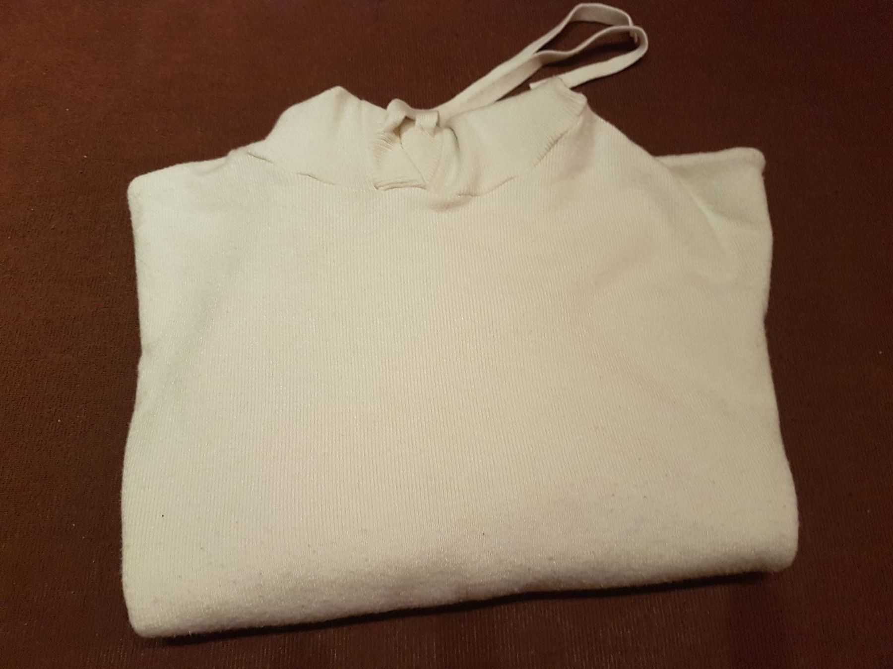 Maglioni & Felpe: Pull avec capuchon matière douce taille S marque Amisu – Usato da Villiers venduto da san_jn5w 6