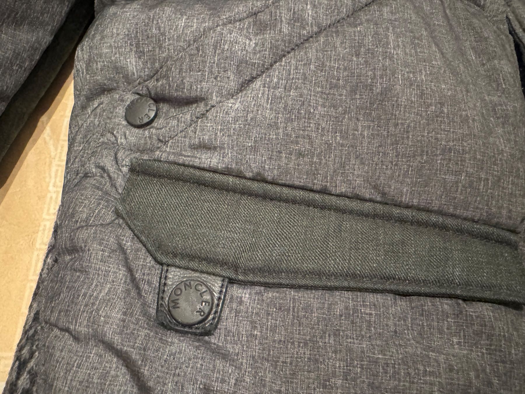 Moncler Jacken: Moncler warme NWT Winterjacke, 5 Np 1400 Fr – Gebraucht aus Klingnau von Markus14 7