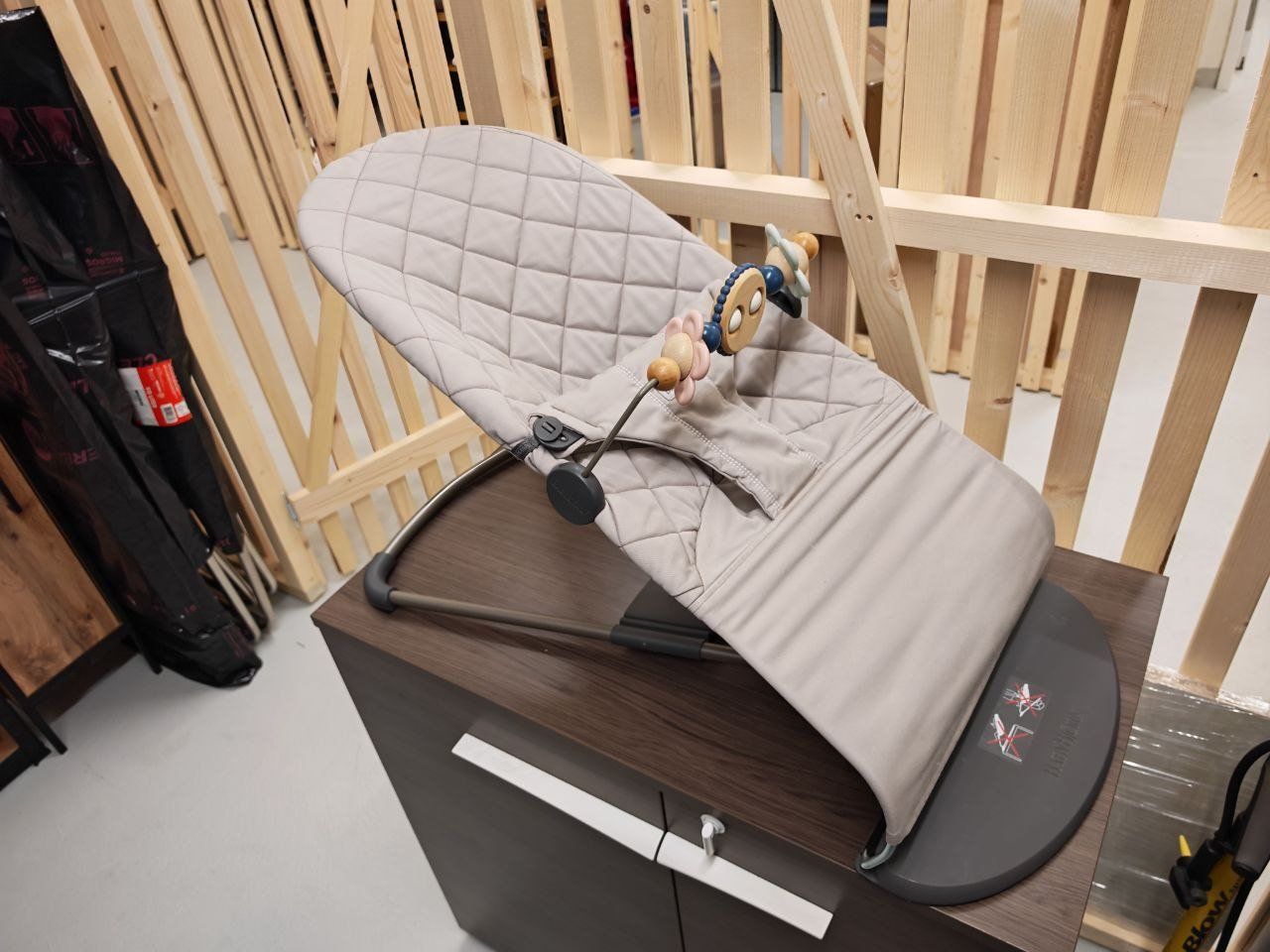 Babybjörn Wippen & Schaukeln: BabyBjörn Wippe Soft – Gebraucht aus Dübendorf von Alex.Urech 5