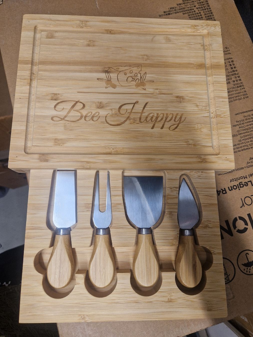 Piatti di portata: Käsebrett - Bee🐝 Happy – Nuovo (secondo la descrizione) da Buttwil venduto da SabrinaA03