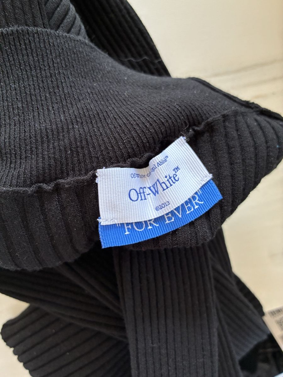 Off-White Pullover & Sweatshirts: Pull noir Off-White authentique, taille S, parfait! – Neu (gemäss Beschreibung) aus Thônex von mih_28sl 6