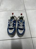 Baskets enfant, taille 27