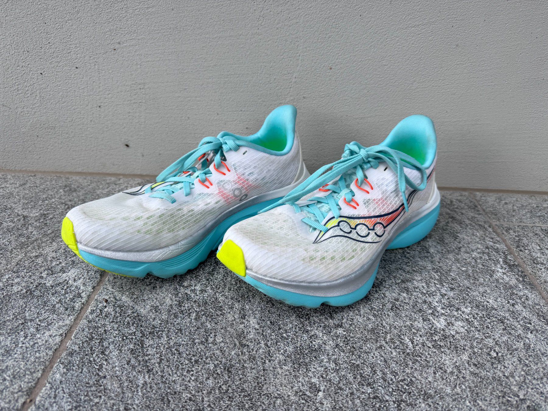 Saucony Chaussures femmes: Saucony Kinvara 16 – D'occasion à Ettiswil par Ursi33 1