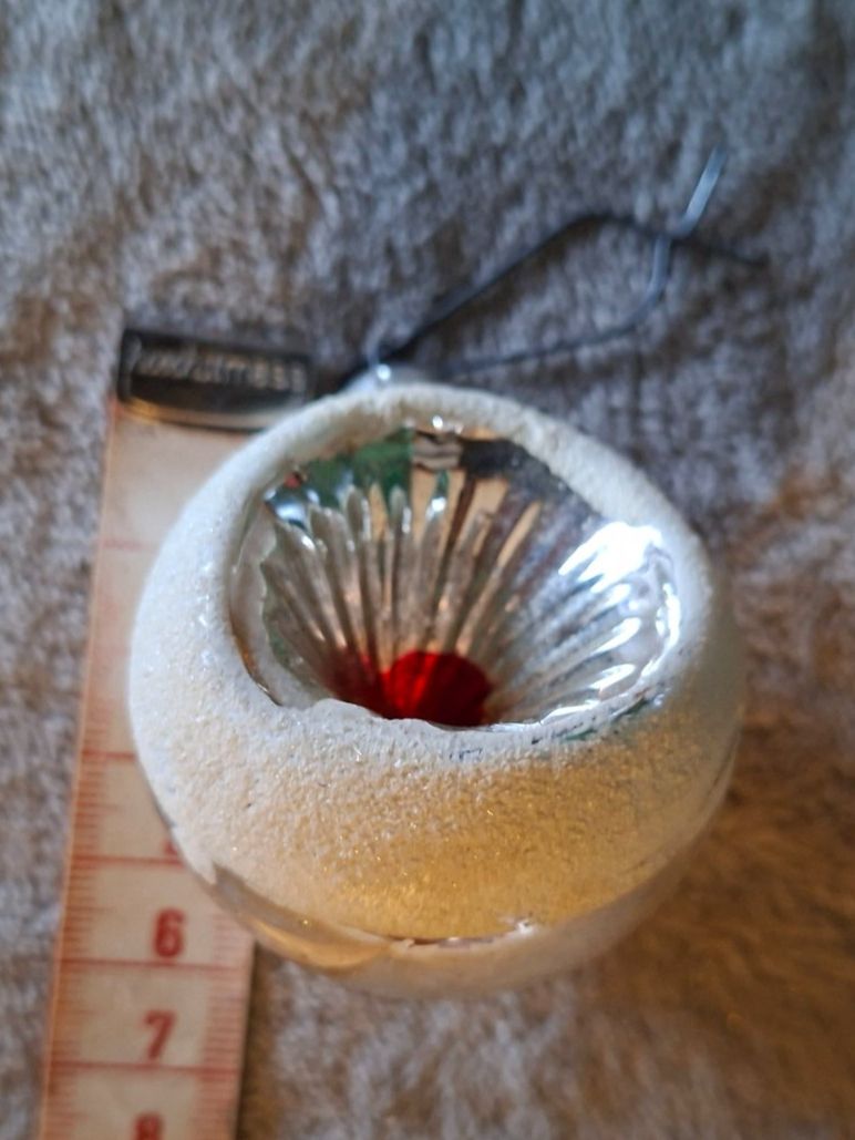 Alle Dekorationen: Antike Weihnachtskugel aus Glas mit Reflex – Gebraucht aus Otelfingen von silver-moon 2