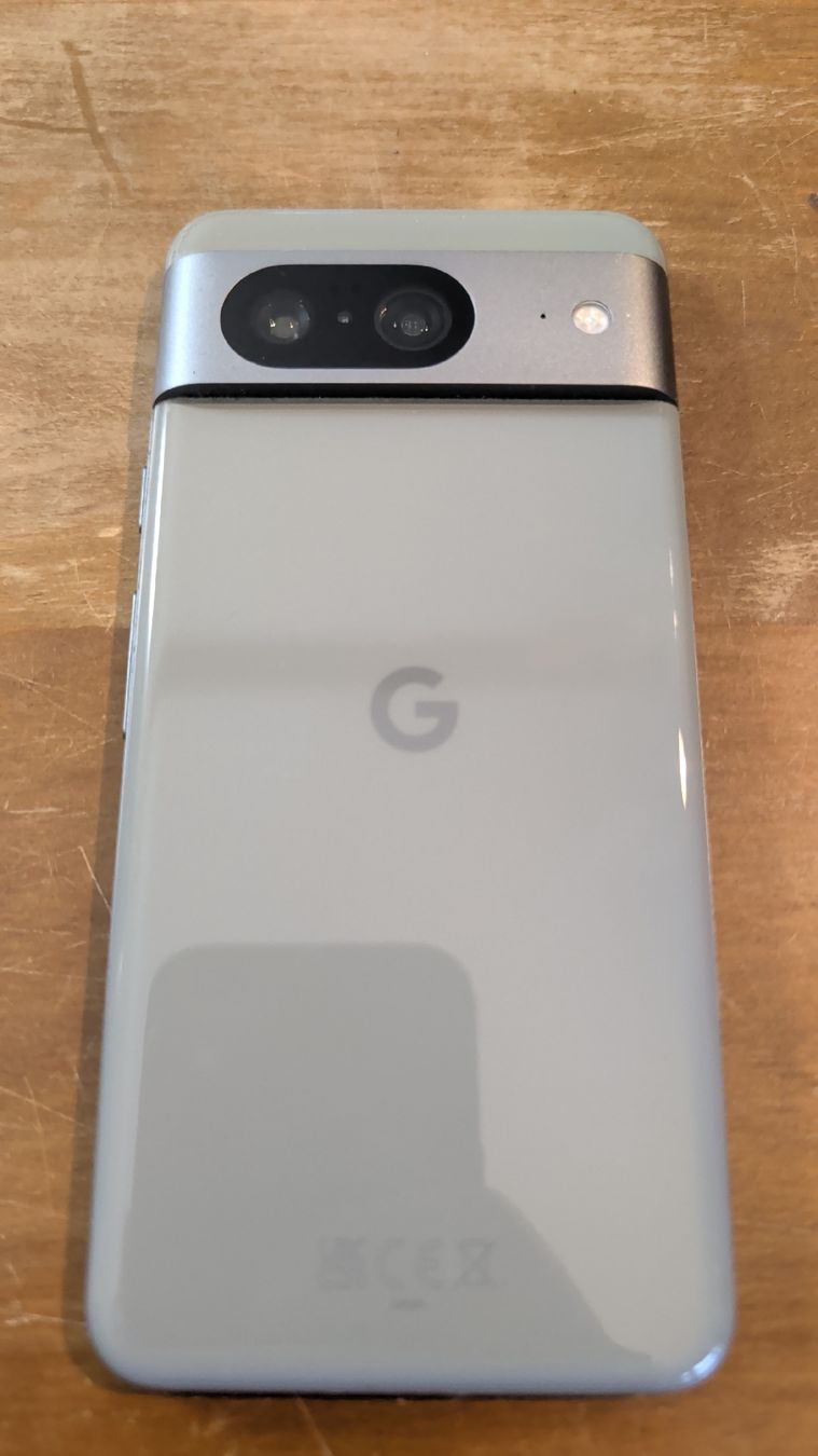 Google Handys / Smartphones: Google Pixel 8 mit Hülle inkl. Pixel Buds Pro – Gebraucht aus Bern von bart1983 1