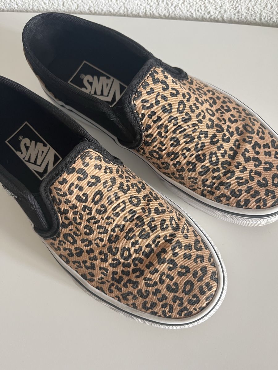 Vans Chaussures femmes: Vans Slip-ons Leo-Muster Grösse 35 – D'occasion à Frauenfeld par heyLani 1