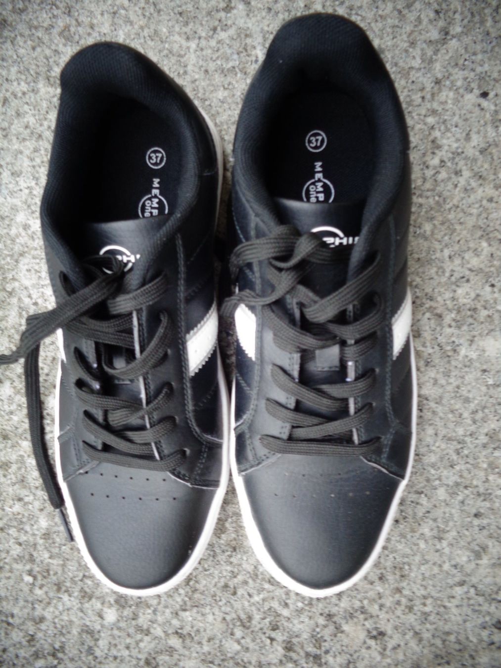 Scarpe per ragazzi: Sneaker in Lederlook  Gr. 37 schwarz – Usato da Jonschwil venduto da sonja8472 2