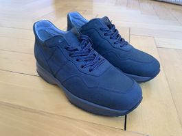Hogan Sneaker dunkelblau Grösse 40 neuwertig