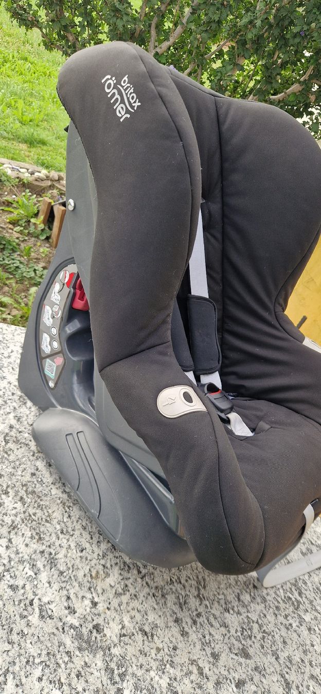 Britax Römer Sièges auto: Römer Britax Kindersitz – D'occasion à Seewen SZ par Turbo84 2