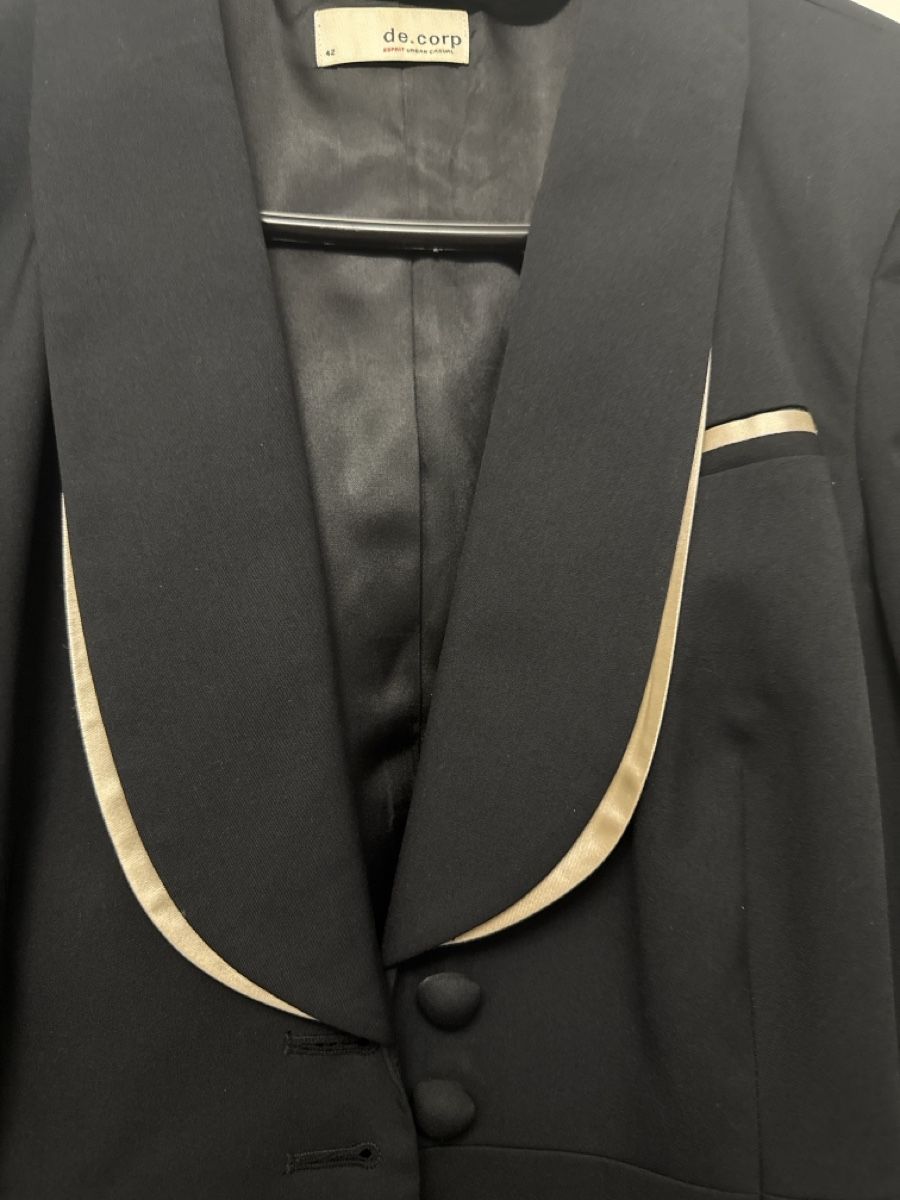 Esprit Giacche: Eleganter Esprit Damen Blazer, Gr 42, schwar – Usato da Rapperswil SG venduto da Nicinic01 1