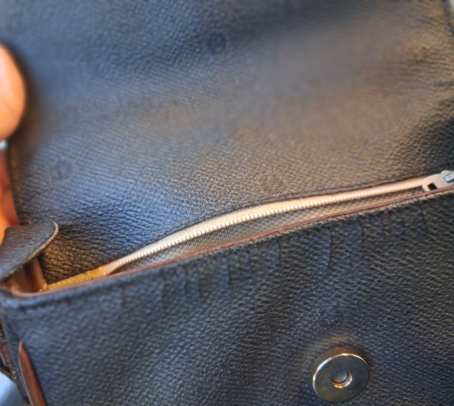 Aigner Borse da donna: AIGNER Tasche – Usato da Wetzikon ZH venduto da med_2y76 6