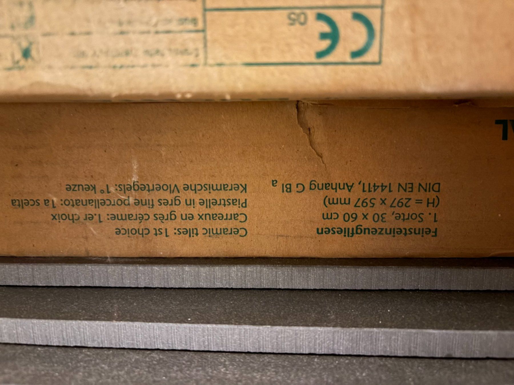 Rivestimenti per pavimenti: Bad/WC Fliesen – Usato da Zürich venduto da ums_9yh8 1