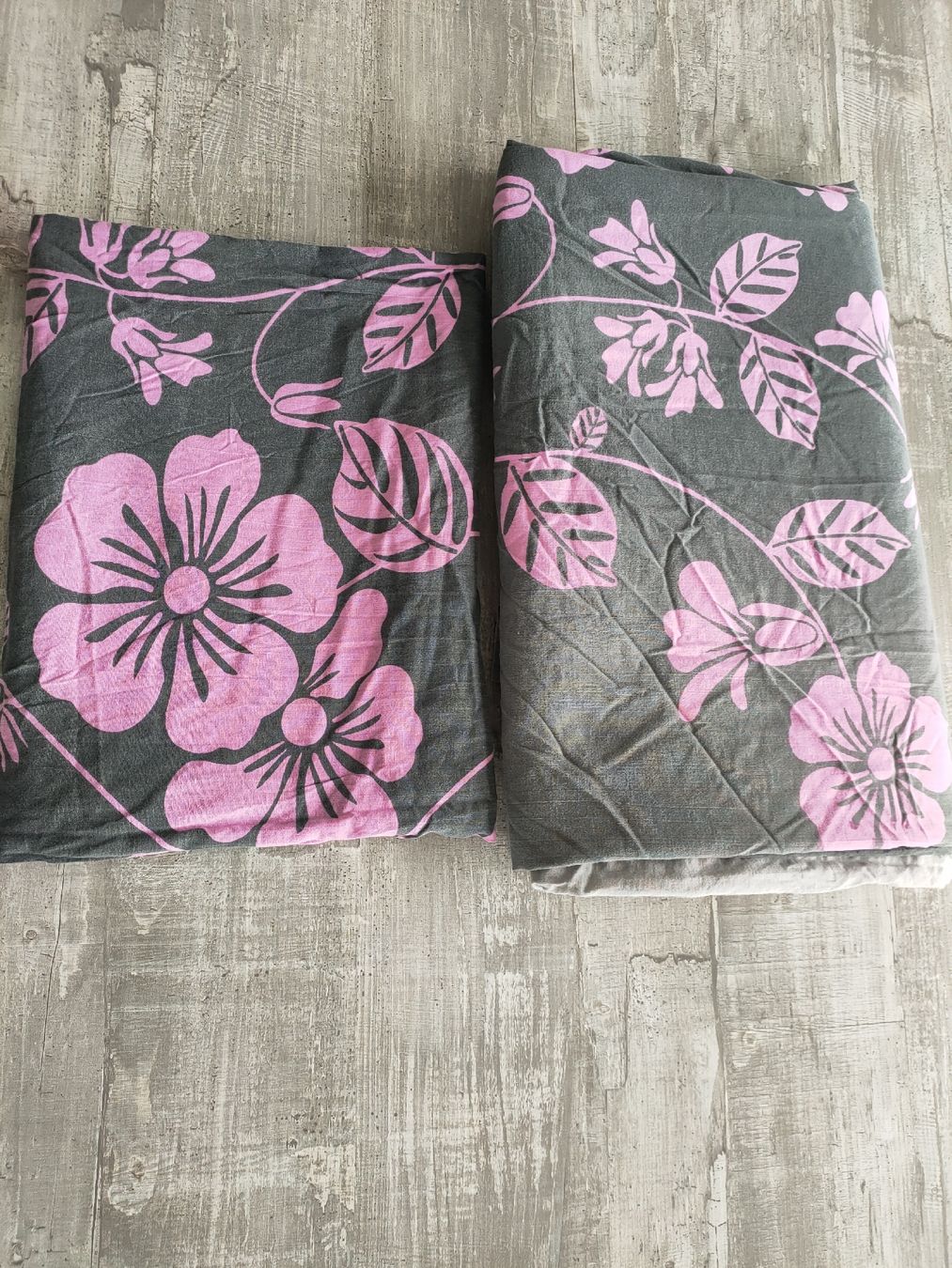 Biancheria da letto: Bettwäsche Set, leicht mit Blumenmuster . Baumwolle – Usato da Gipf-Oberfrick venduto da minini 1