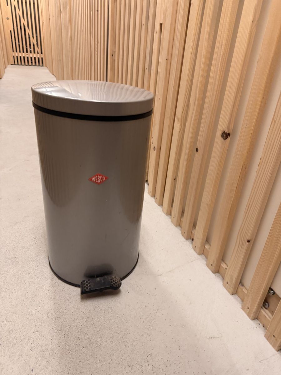 Wesco Abfalleimer: Wesco Abfalleimer – Gebraucht aus Zürich von nakasch