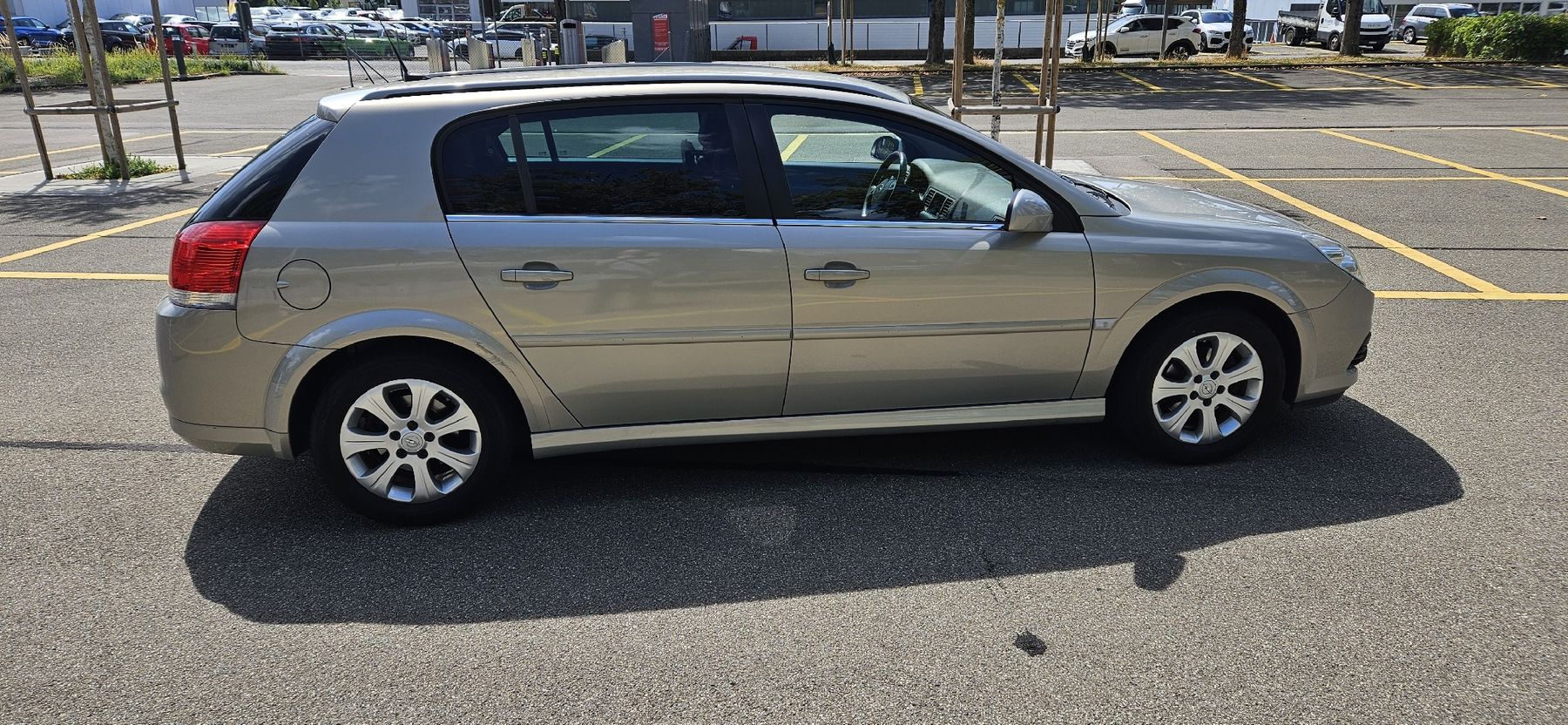 Opel Automobili: Opel Signum 2.2 Direct – Usato da Wettingen venduto da schpucky 5
