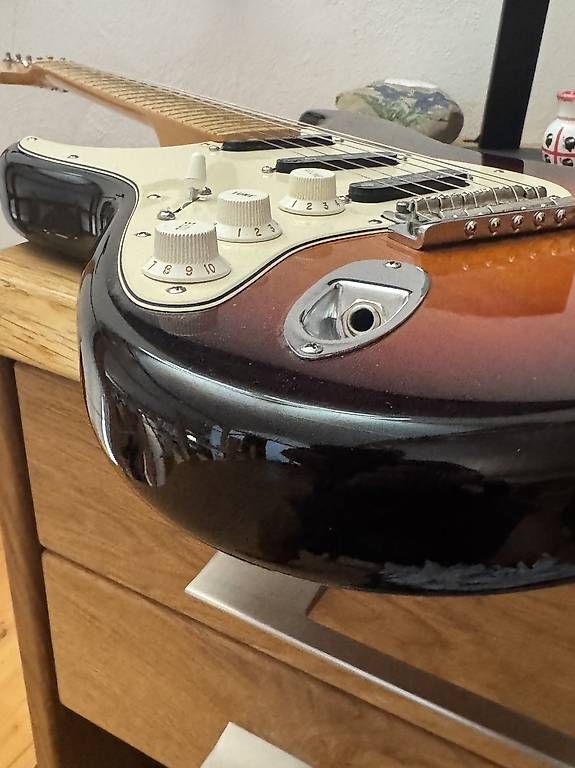 Strumenti musicali: Fender Stratocaster lefthand – Usato da gurzelen venduto da ster402 3