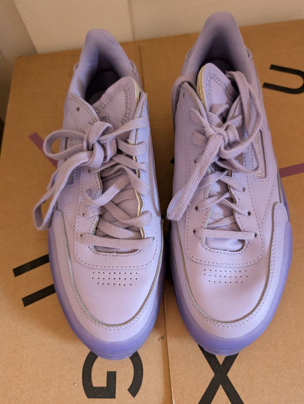 Reebok Scarpe da donna: Reebok Sneaker lila – Usato da Frauenfeld venduto da Shiranui