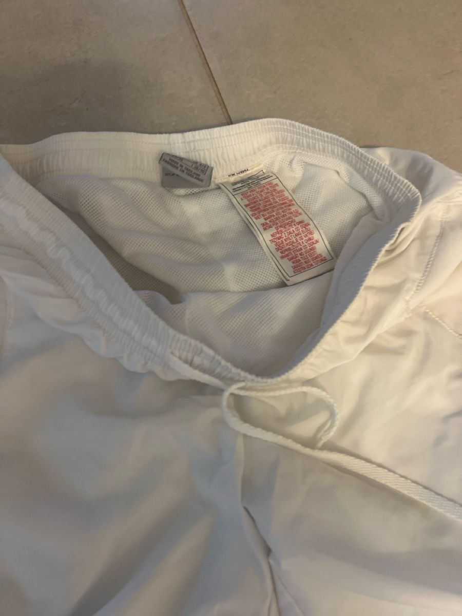 Nike Lotti di vestiti: Nike Trainer – Usato da Schönenberg ZH venduto da Bosh 6