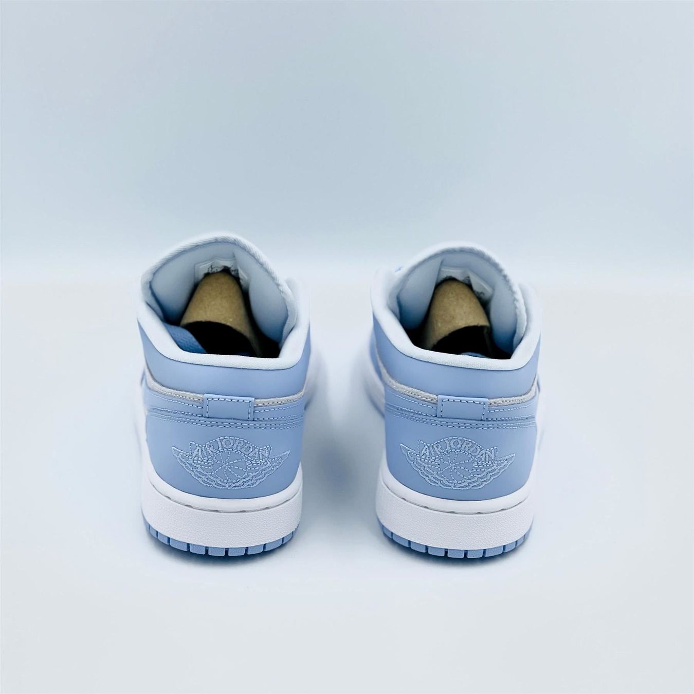 Jordan Damenschuhe: Nike Air Jordan 1 Low UNC EU 40 – Neu und originalverpackt aus Erlinsbach von sasneakers 5