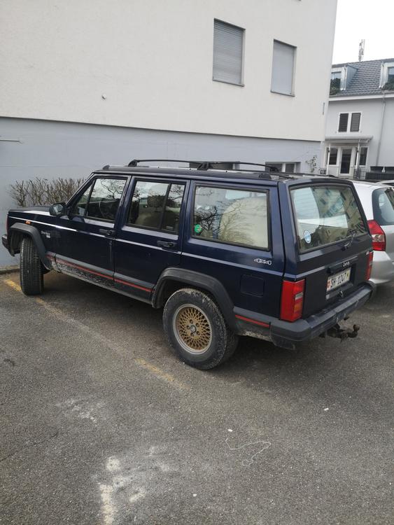 Jeep cherokee xj 2.5 Benziner