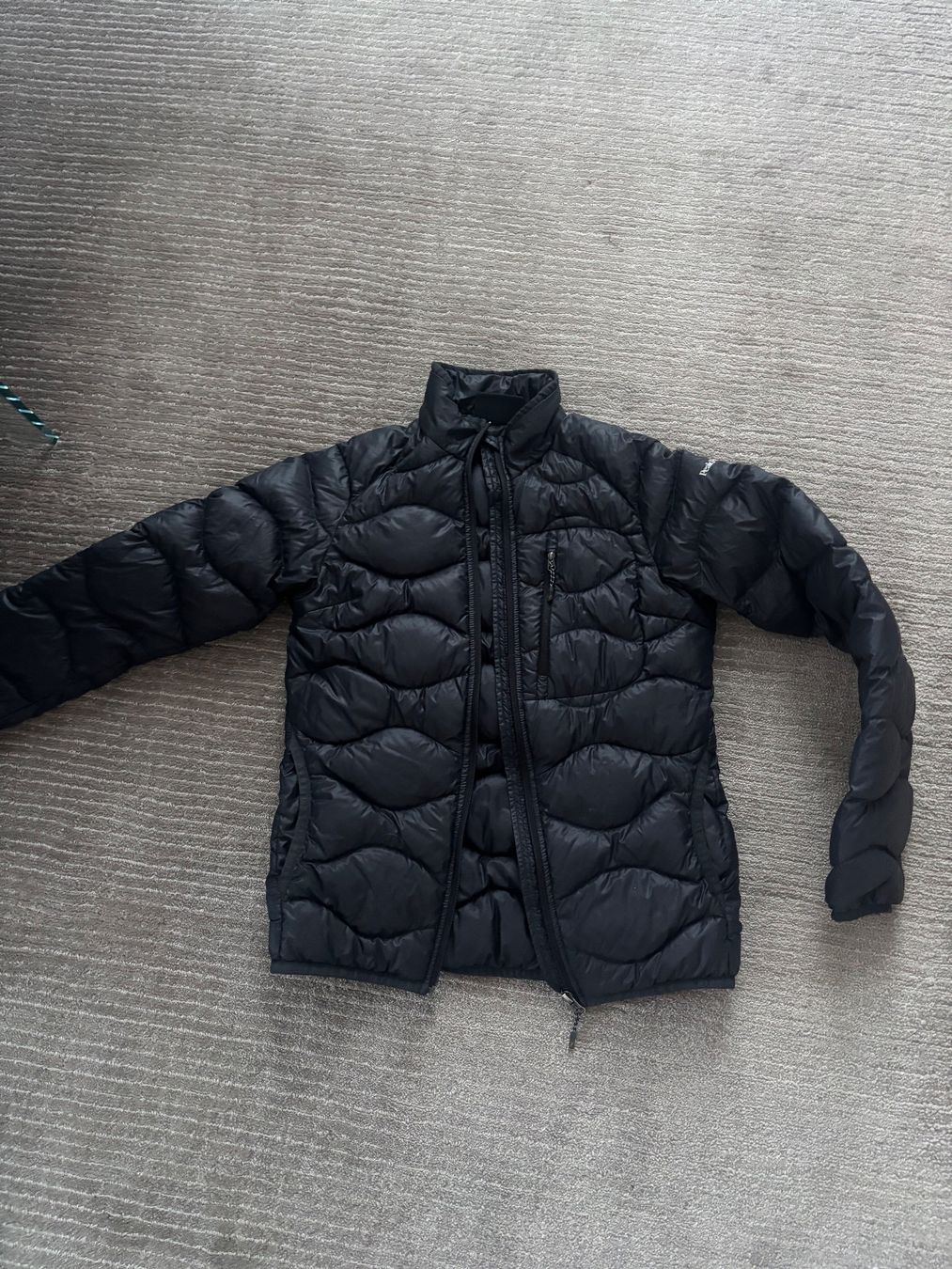 Peak Performance Jacken: Peak Performance Daunenjacke leicht – Gebraucht aus Davos Platz von Luckyleo 4
