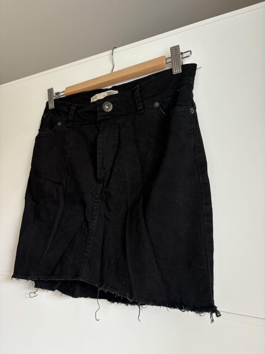 Jupes: Schwarzer Jeansrock – D'occasion à Männedorf par giu_wm6d 3