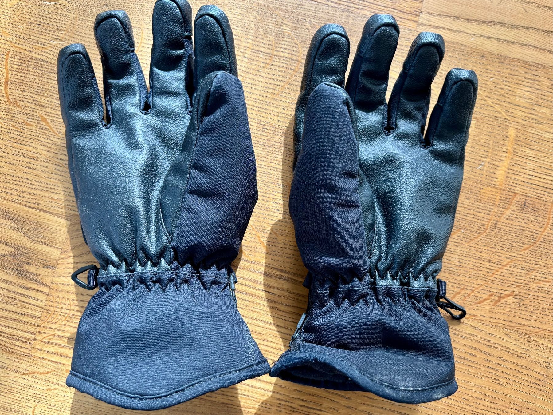 Peak Performance Handschuhe & Handstulpen: Handschuhe – Gebraucht aus Einsiedeln von chr_7gdr 1