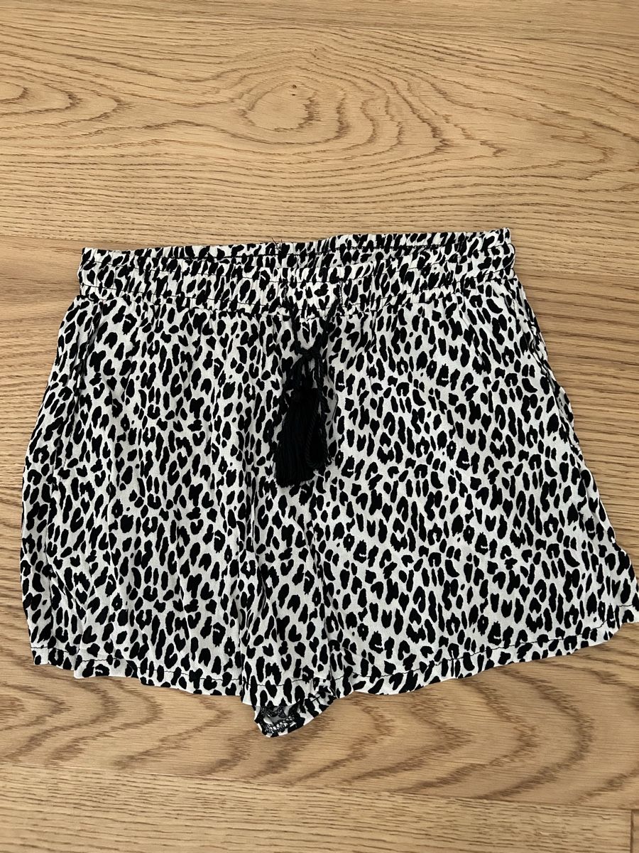 Hosen: 🤍Sommerhose Leomuster🤍 – Gebraucht aus Kilchberg BL von ann_kwk5