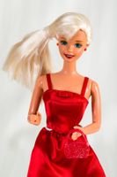 Barbie Puppe Ladybug 17695 in Party Fiesta Kleid 29011 90er